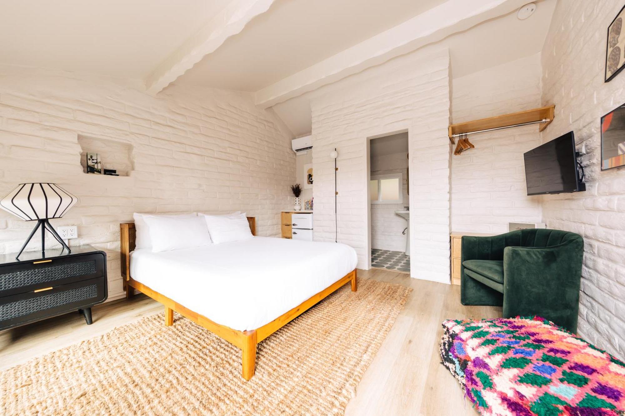 The Hotel 3*